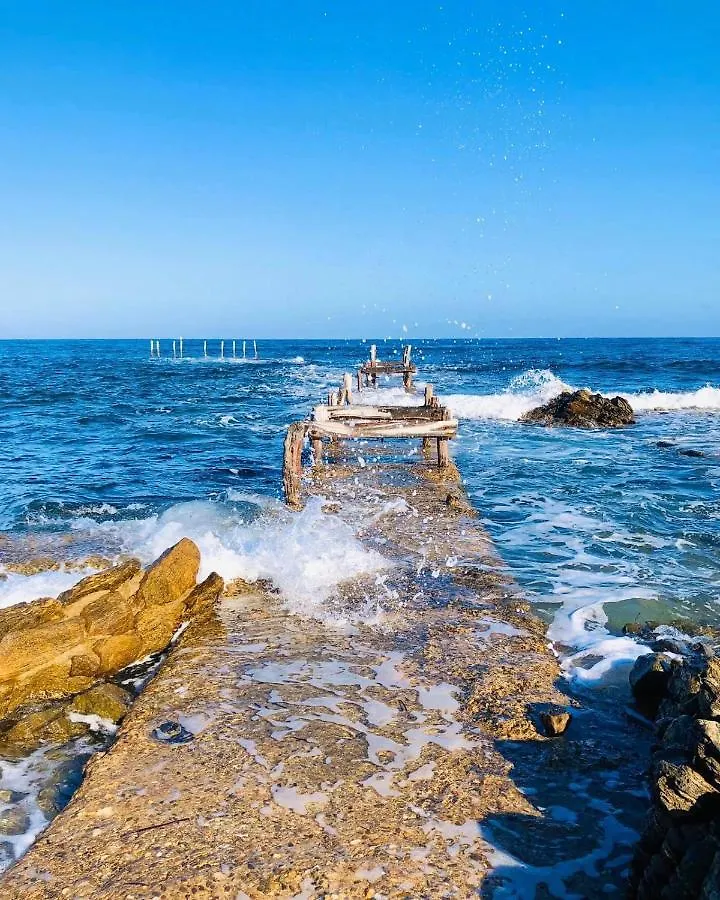 beachfront- sulla spiaggia villetta indipendente Budoni 0*,  Italia