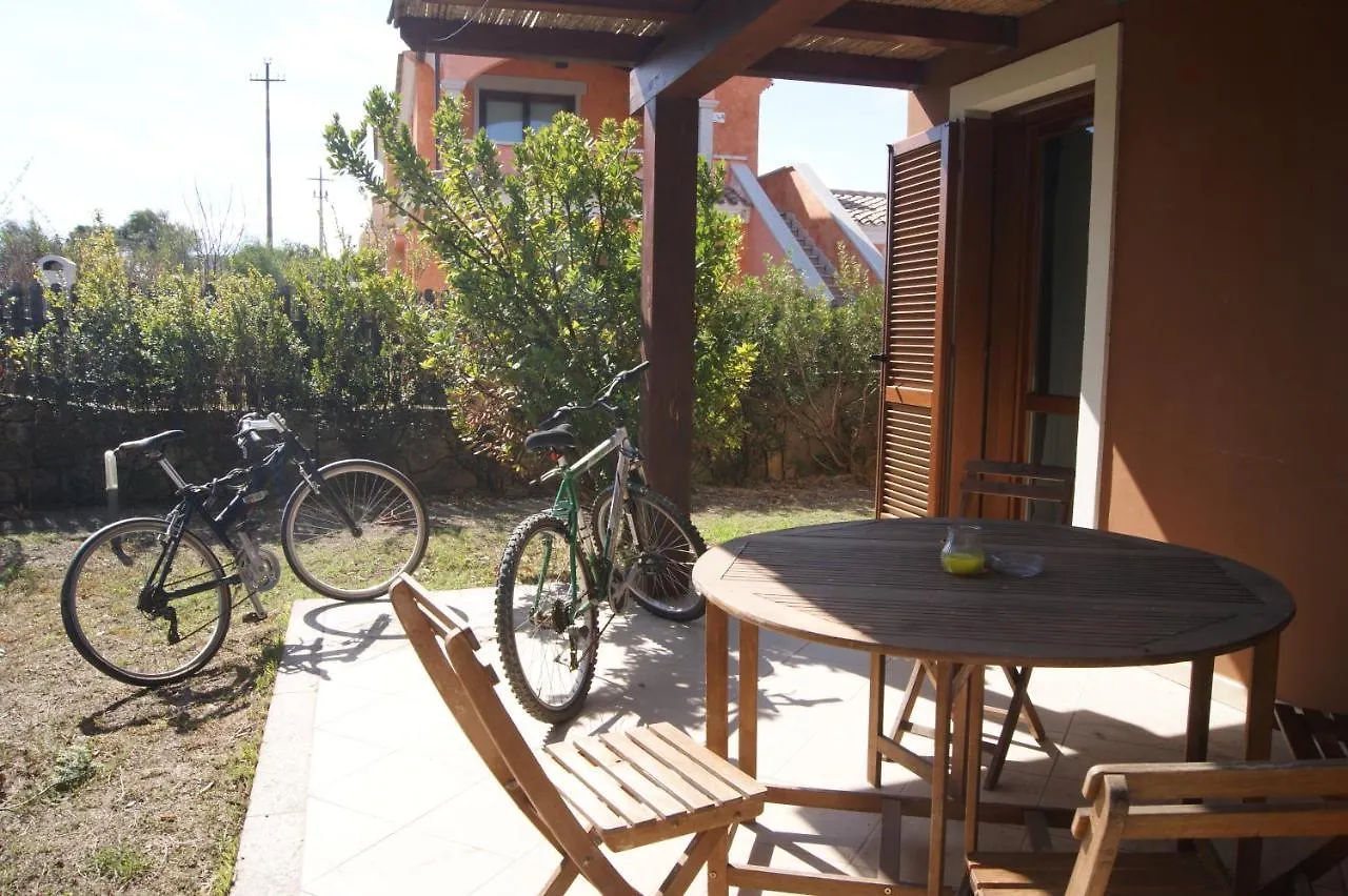 beachfront- sulla spiaggia villetta indipendente Budoni Casa vacanze
