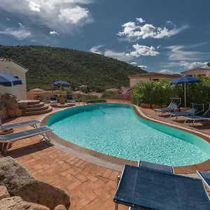 Hotel apartamentowy Bouganvillage, Budoni