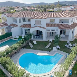Con Piscina Affitti 700 Mt Ferienhaus